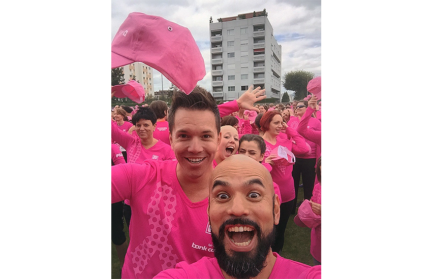 Curtis Burger - Soziales Engagement Pink Robbon